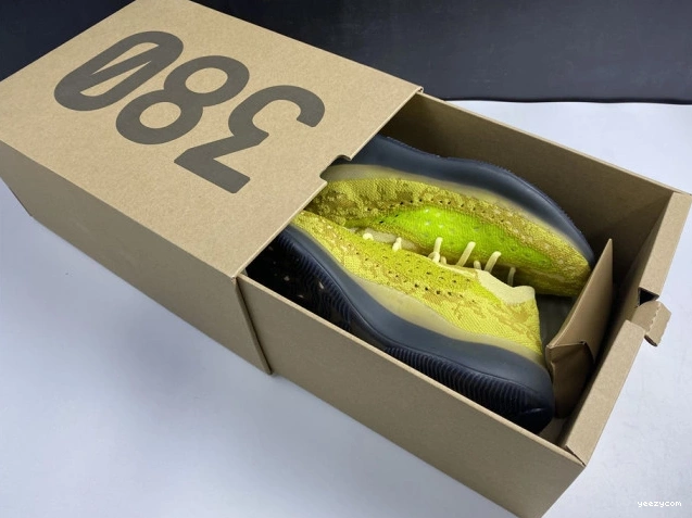 HYLTE YEEZY 380 ADIDAS GLOW BOOST FZ4990 1209